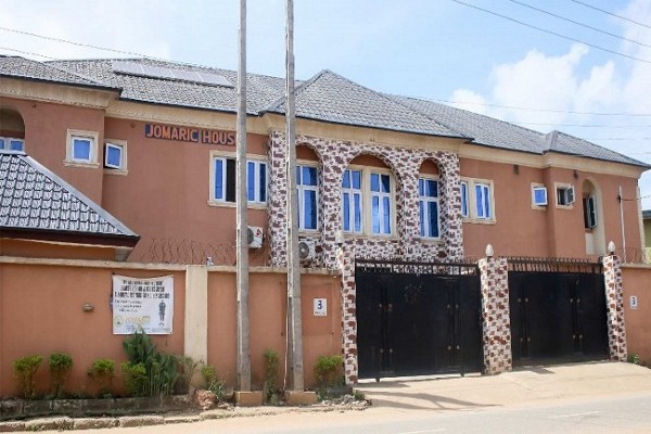 Jomaric House (2)